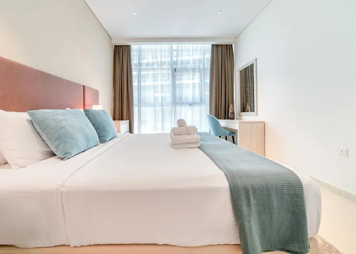 Seven Palm, Palm Jumeirah - Mint Stay